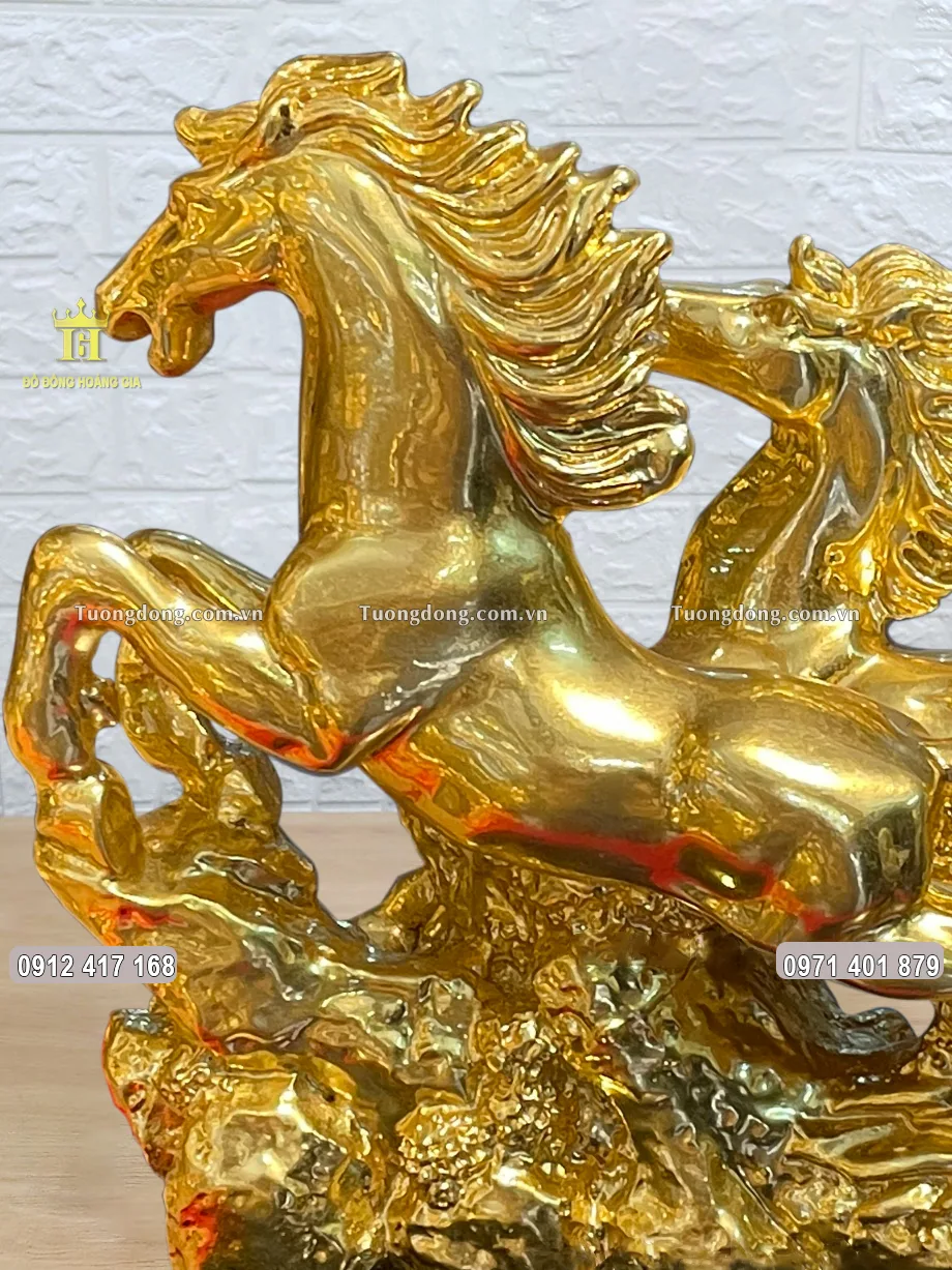 Vật phẩm thích hợp đặt trưng bày ở trong không gian phòng khách hay phòng làm việc